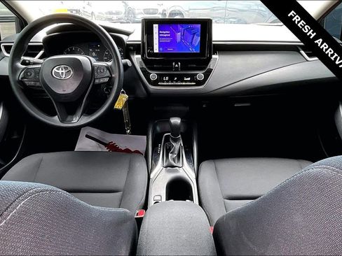 Used 2024 Toyota Corolla LE FWD image 7