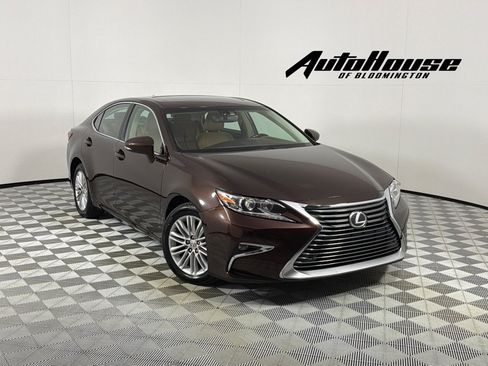 Used 2016 Lexus ES 350 w/ Premium Package w/Wood Trim FWD image 1