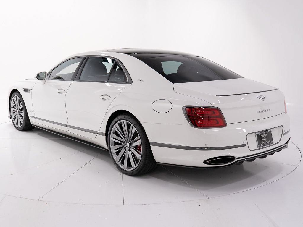 Used 2025 Bentley Flying Spur Plug-In Hybrid AWD/4WD image 3