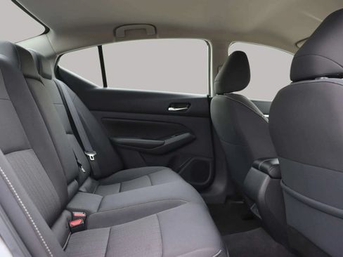 Used 2022 Nissan Altima 2.5 SV AWD/4WD image 30