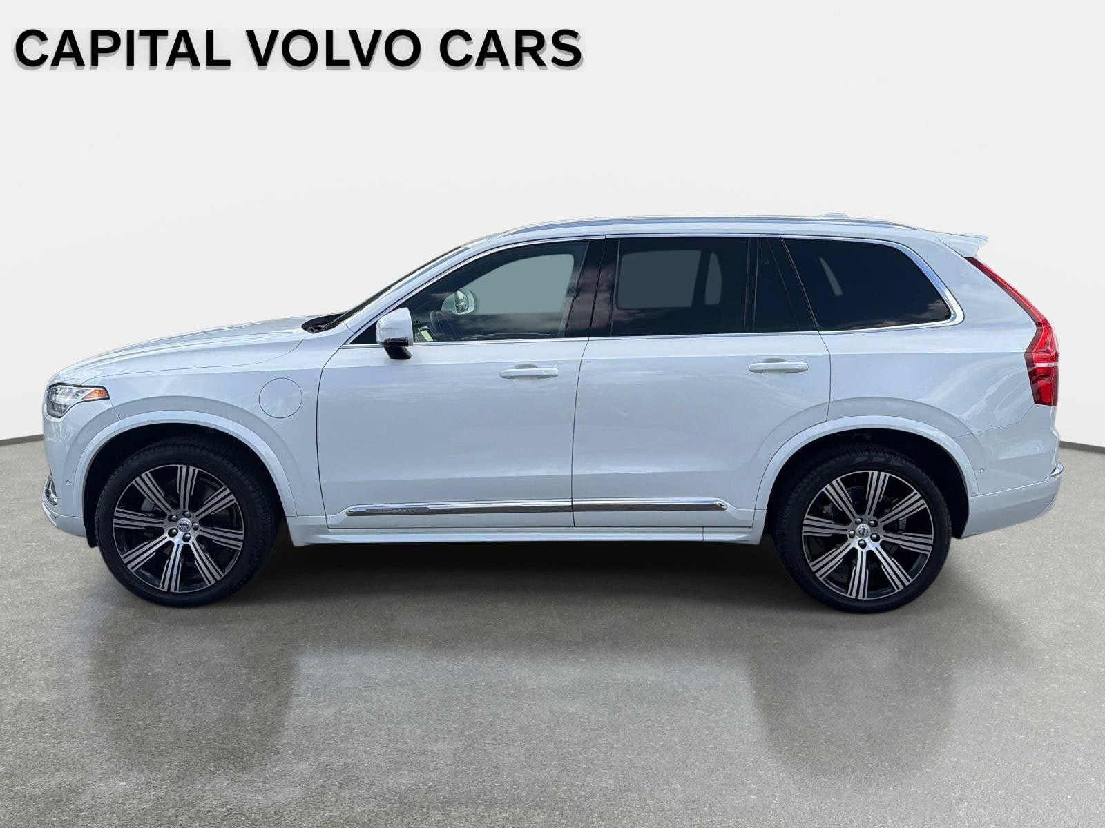 Used 2024 Volvo XC90 T8 Ultimate w/ Protection Package Premier AWD/4WD image 8