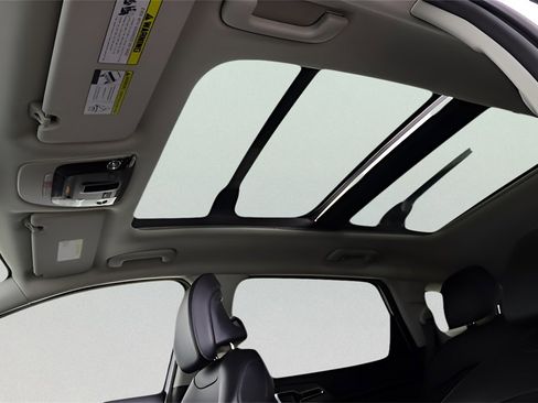 Used 2024 Kia Sportage SX image 24