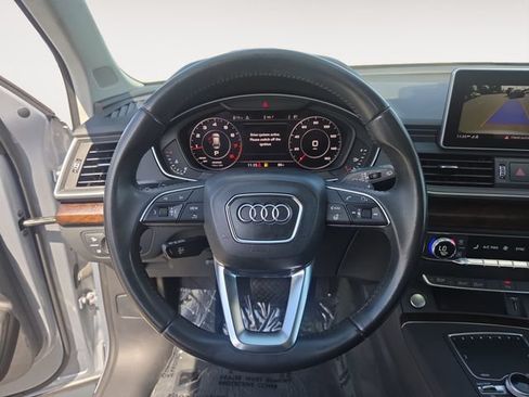 Used 2019 Audi Q5 2.0T Premium Plus w/ Premium Plus Package AWD/4WD image 12