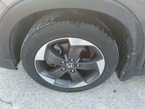 Used 2018 Honda HR-V EX-L image 14