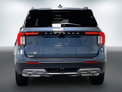 New 2026 Ford Explorer Active w/ Active Comfort Package image 5