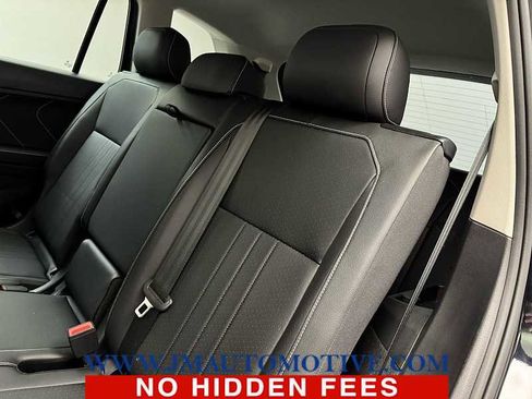 Used 2024 Volkswagen Tiguan SE image 15