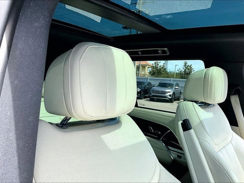 Used 2025 Land Rover Range Rover Long Wheelbase SE AWD/4WD image 22