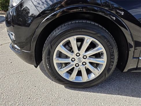 Used 2019 Buick Envision Essence image 10