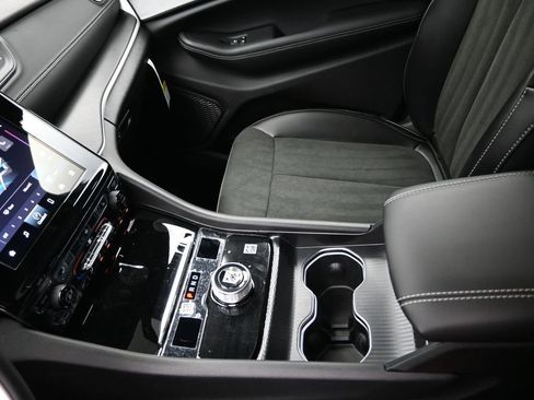 New 2025 Jeep Grand Cherokee L Altitude image 16