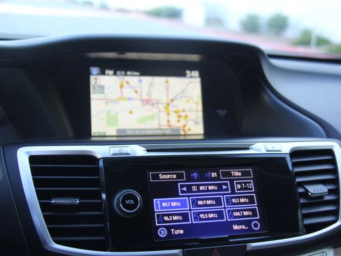 Used 2015 Honda Accord EX-L image 14