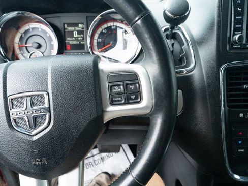Certified 2019 Dodge Grand Caravan GT FWD image 24