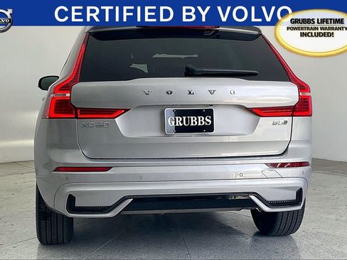 Used 2025 Volvo XC60 B5 Core image 7