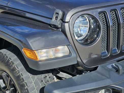 Used 2021 Jeep Wrangler Unlimited Sahara image 9