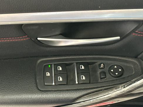 Used 2017 BMW 330i Sedan RWD image 14