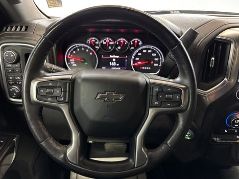 Used 2019 Chevrolet Silverado 1500 LT Trail Boss w/ Convenience Package AWD/4WD image 16