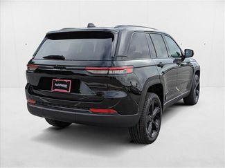 New 2025 Jeep Grand Cherokee Limited w/ Black Appearance Package video 2