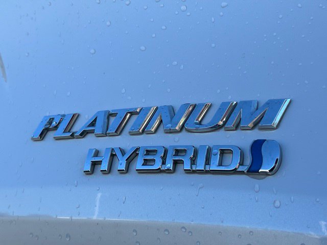 Used 2024 Toyota Sienna Platinum AWD/4WD image 13