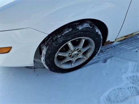 Used 2005 Ford Focus ZX4 Sedan image 4