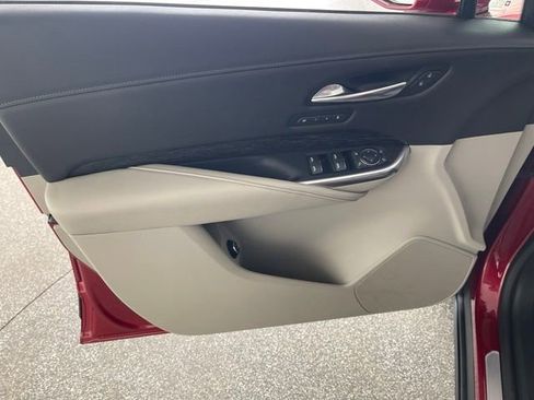 Used 2021 Cadillac XT4 Premium Luxury w/ Cold Weather Package AWD/4WD image 35