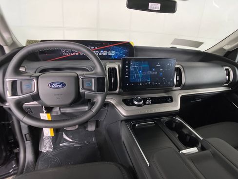 New 2026 Ford Expedition Active RWD image 7