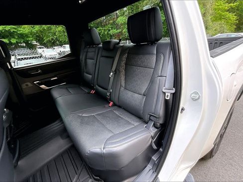 Used 2025 Toyota Tundra Limited AWD/4WD image 20