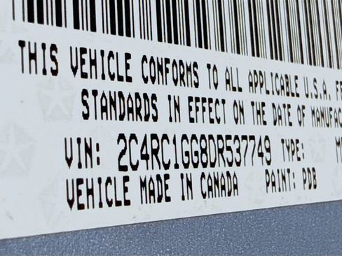 Used 2013 Chrysler Town & Country Limited w/ Luxury Group FWD image 35