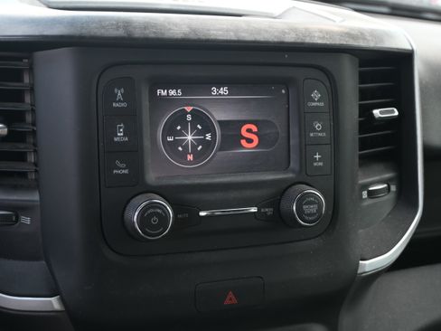 Used 2021 RAM 1500 Big Horn image 8