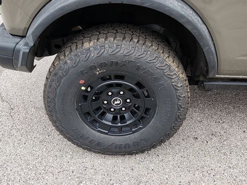 New 2026 Ford Bronco Badlands image 5