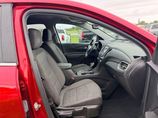 Used 2022 Chevrolet Equinox LT AWD/4WD image 11