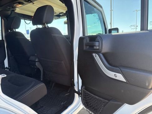 Used 2015 Jeep Wrangler Unlimited Sahara w/ Max Tow Package image 20