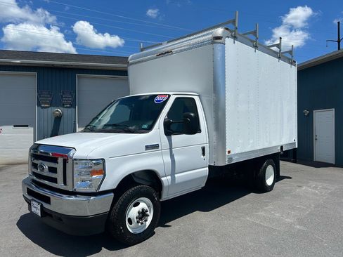 Used 2023 Ford E-350 and Econoline 350 Super Duty w/ Power Windows & Locks Group RWD image 1
