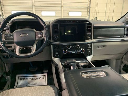 Used 2021 Ford F150 Limited image 4