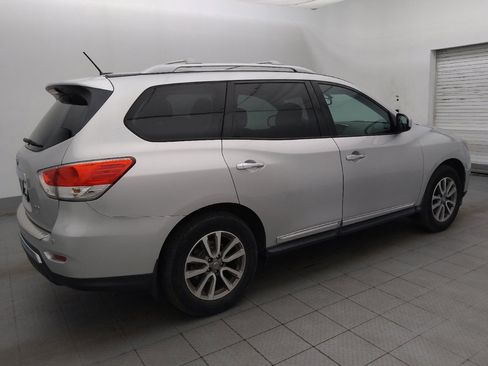 Used 2016 Nissan Pathfinder SL w/ Cargo Package AWD/4WD image 10