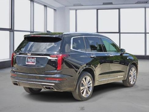Used 2024 Cadillac XT6 Premium Luxury w/ LPO, Floor Liner Package AWD/4WD image 7