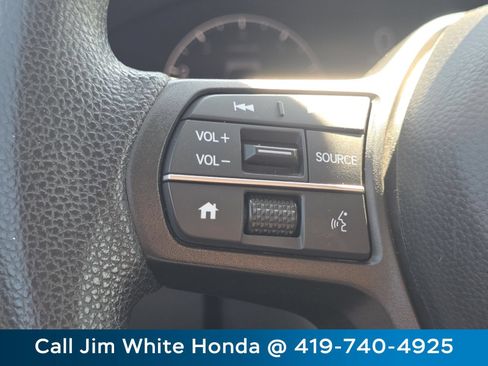 Used 2024 Honda HR-V LX image 31