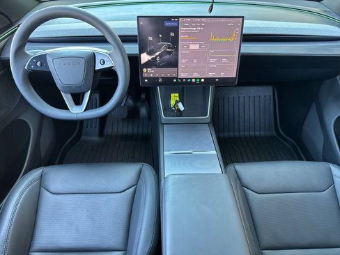 Used 2026 Tesla Model Y 2WD image 13
