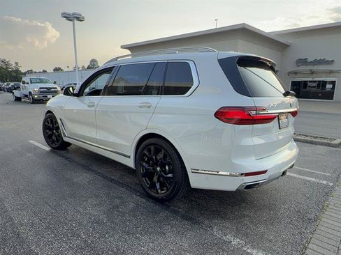 Used 2022 BMW X7 xDrive40i w/ Executive Package AWD/4WD image 10