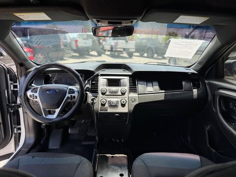 Used 2017 Ford Taurus Police Interceptor AWD image 11