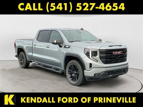 Used 2025 GMC Sierra 1500 Elevation w/ Elevation Premium Package image 7
