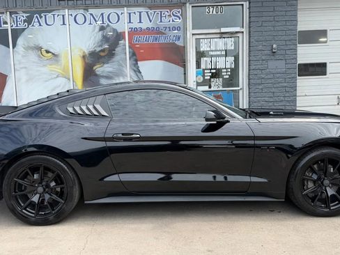 Used 2017 Ford Mustang GT w/ Black Accent Package RWD image 2