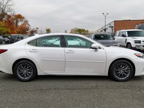 Used 2018 Lexus ES 350 w/ Premier Package image 8