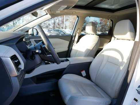 Certified 2022 Nissan Rogue SL w/ SL Premium Package image 33