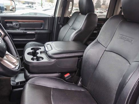 Used 2016 RAM 2500 Laramie w/ Convenience Group image 16