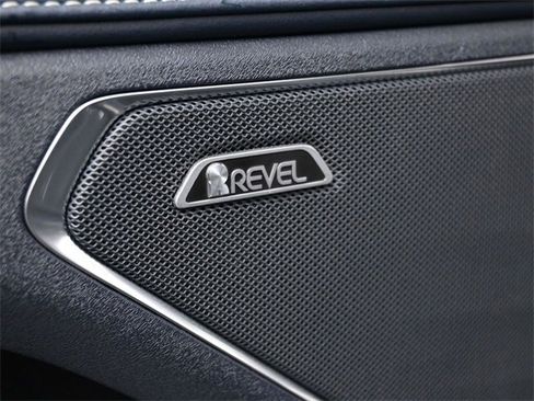 Used 2024 Lincoln Nautilus Reserve w/ Equipment Group 202A image 12