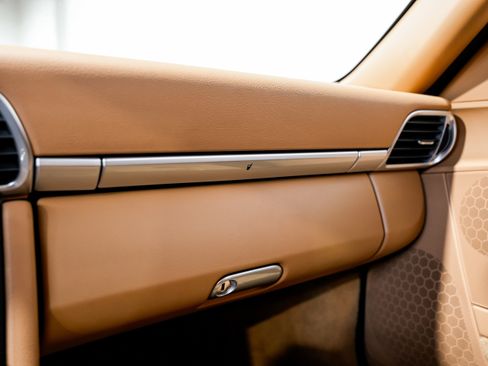 Used 2012 Porsche 911 Carrera 4S image 15