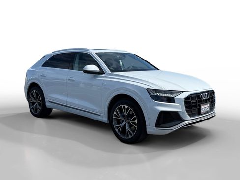 Used 2023 Audi Q8 Premium Plus image 7