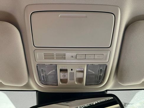 Used 2016 Honda CR-V Touring image 9