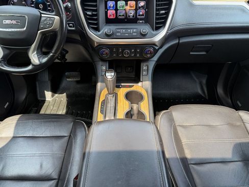 Used 2018 GMC Acadia Denali w/ Technology Package AWD/4WD image 18
