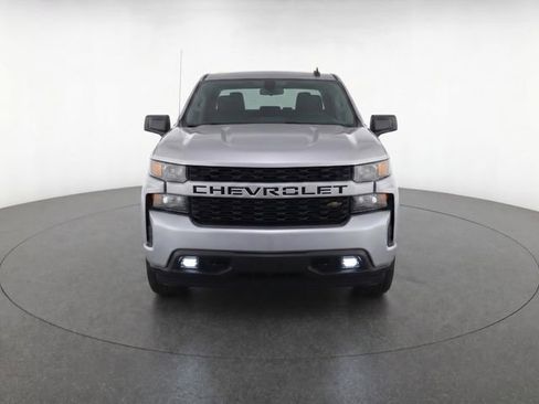 Used 2021 Chevrolet Silverado 1500 Custom RWD image 2