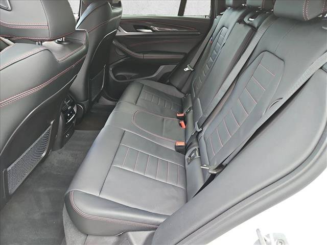 Used 2025 BMW X4 M40i AWD/4WD image 19